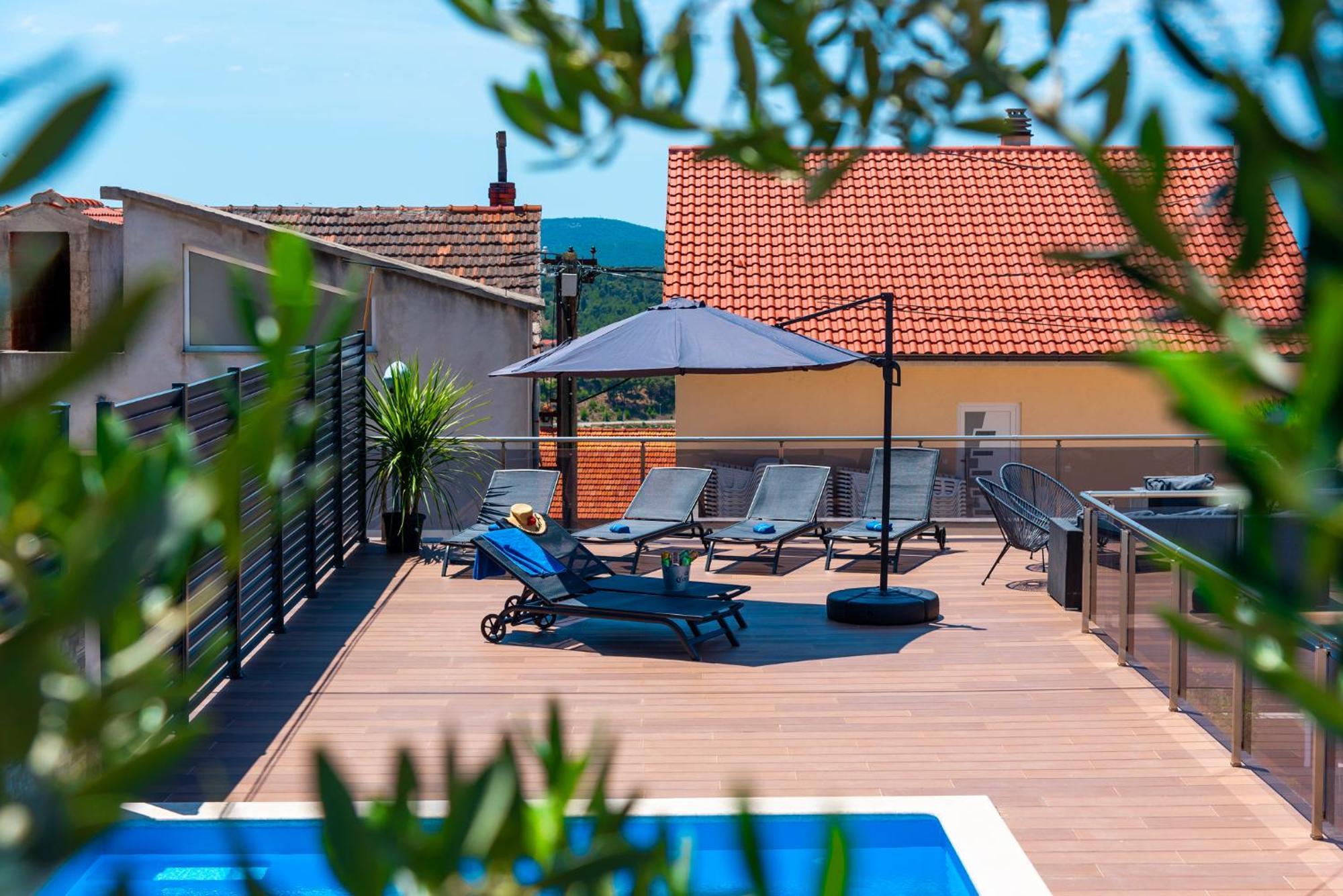 Pool Me Up! Daire Šibenik Dış mekan fotoğraf