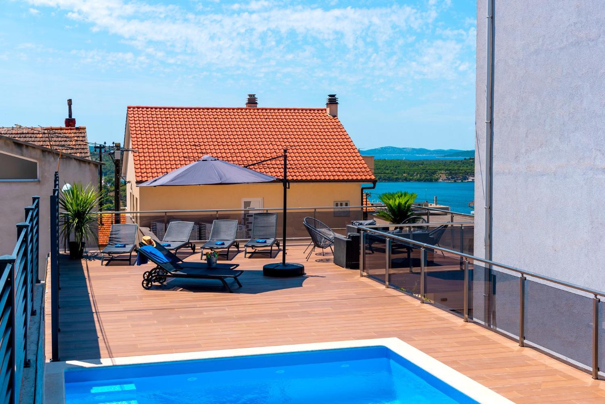 Pool Me Up! Daire Šibenik Dış mekan fotoğraf